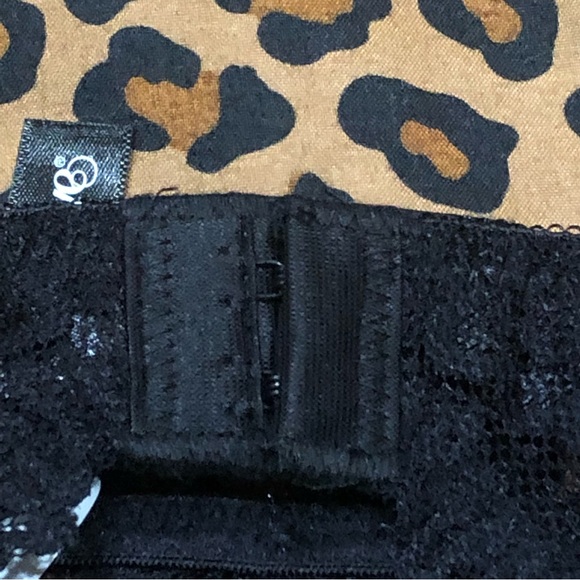 Torrid Garter Belt Black Lace Size 1-2* NWT!🖤 - Picture 7 of 12